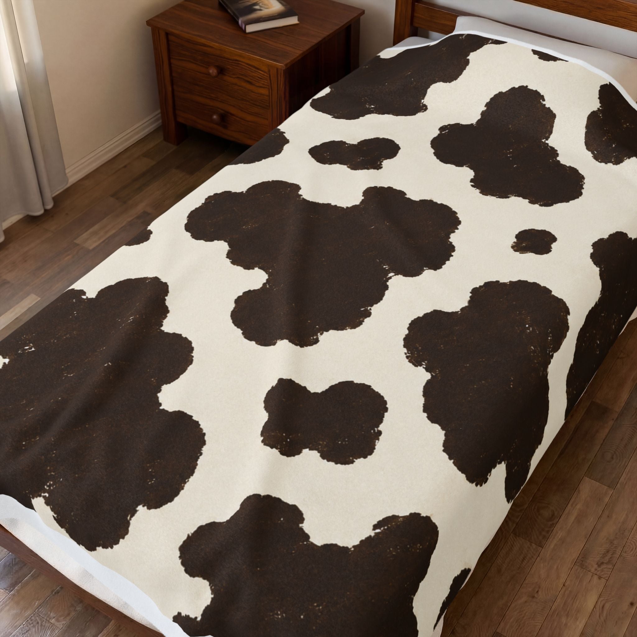 Cowhide Print Velveteen Plush Blanket — Cozy Brown & Cream Throw